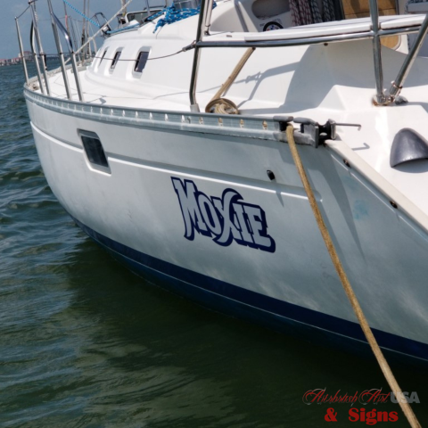yacht lettering
